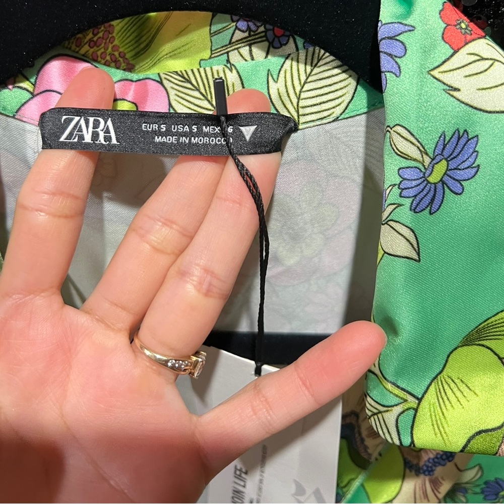 ZARA SATIN EFFECT PRINT DRESS - Picture 4 of 8